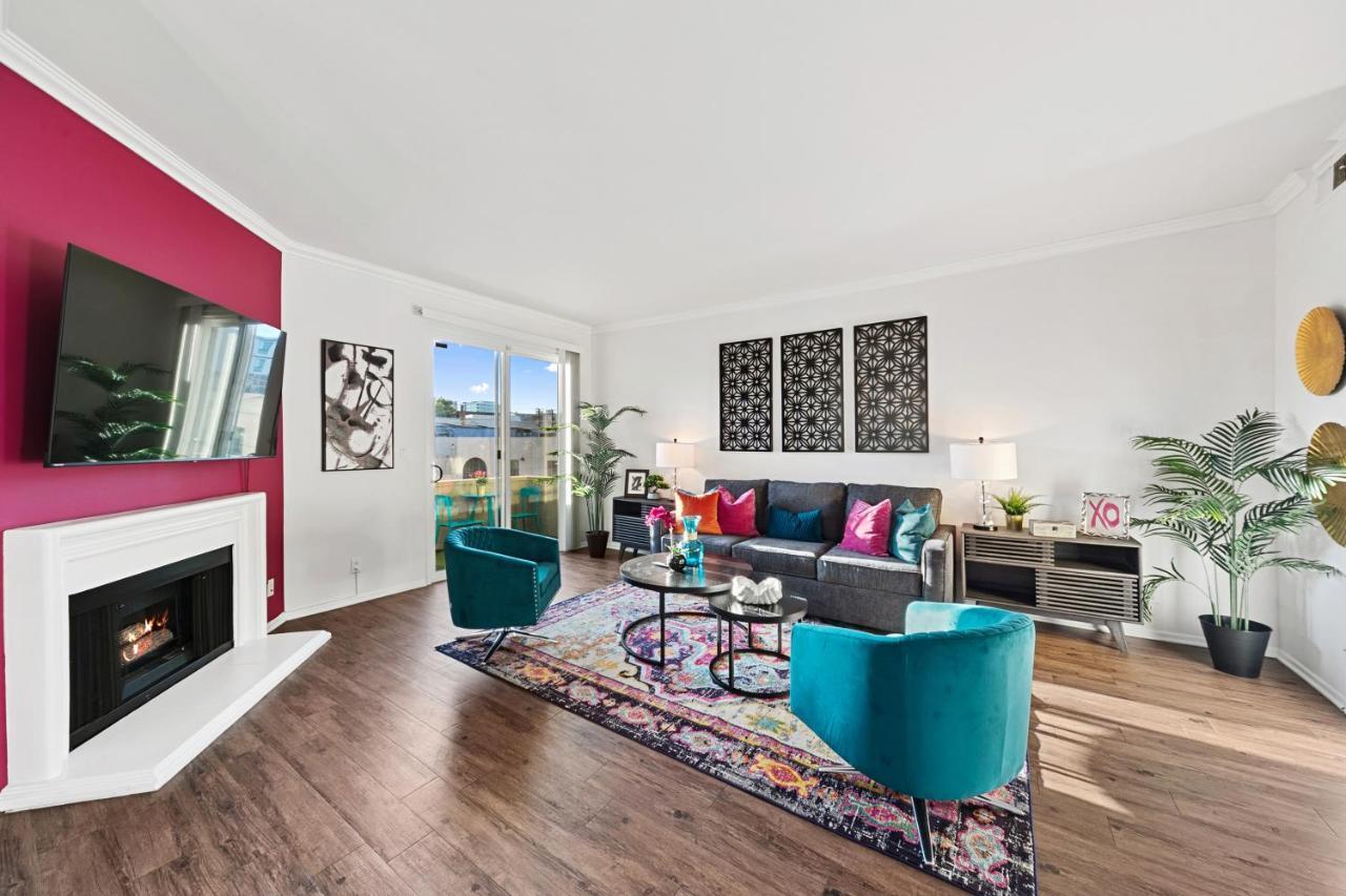 Beverly Hills Chic 2 Bed 2Bath With Patio And Parking 309 Los Angeles Exteriör bild
