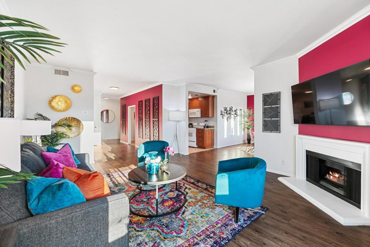 Beverly Hills Chic 2 Bed 2Bath With Patio And Parking 309 Los Angeles Exteriör bild