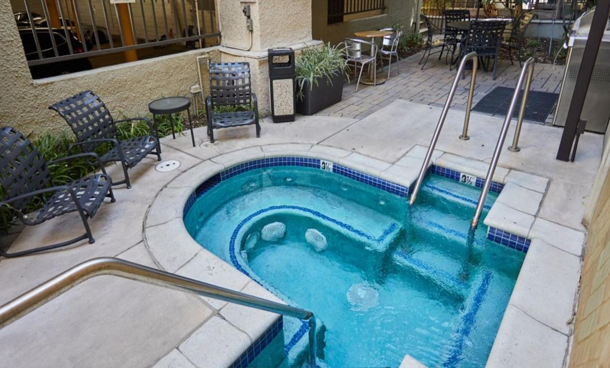Beverly Hills Chic 2 Bed 2Bath With Patio And Parking 309 Los Angeles Exteriör bild